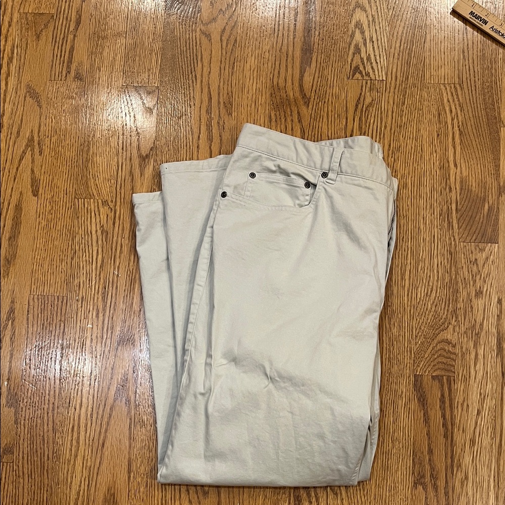 Jones New York Sport Khaki Today Jeans size 16 96% cotton 4% spandex vintage Y2K